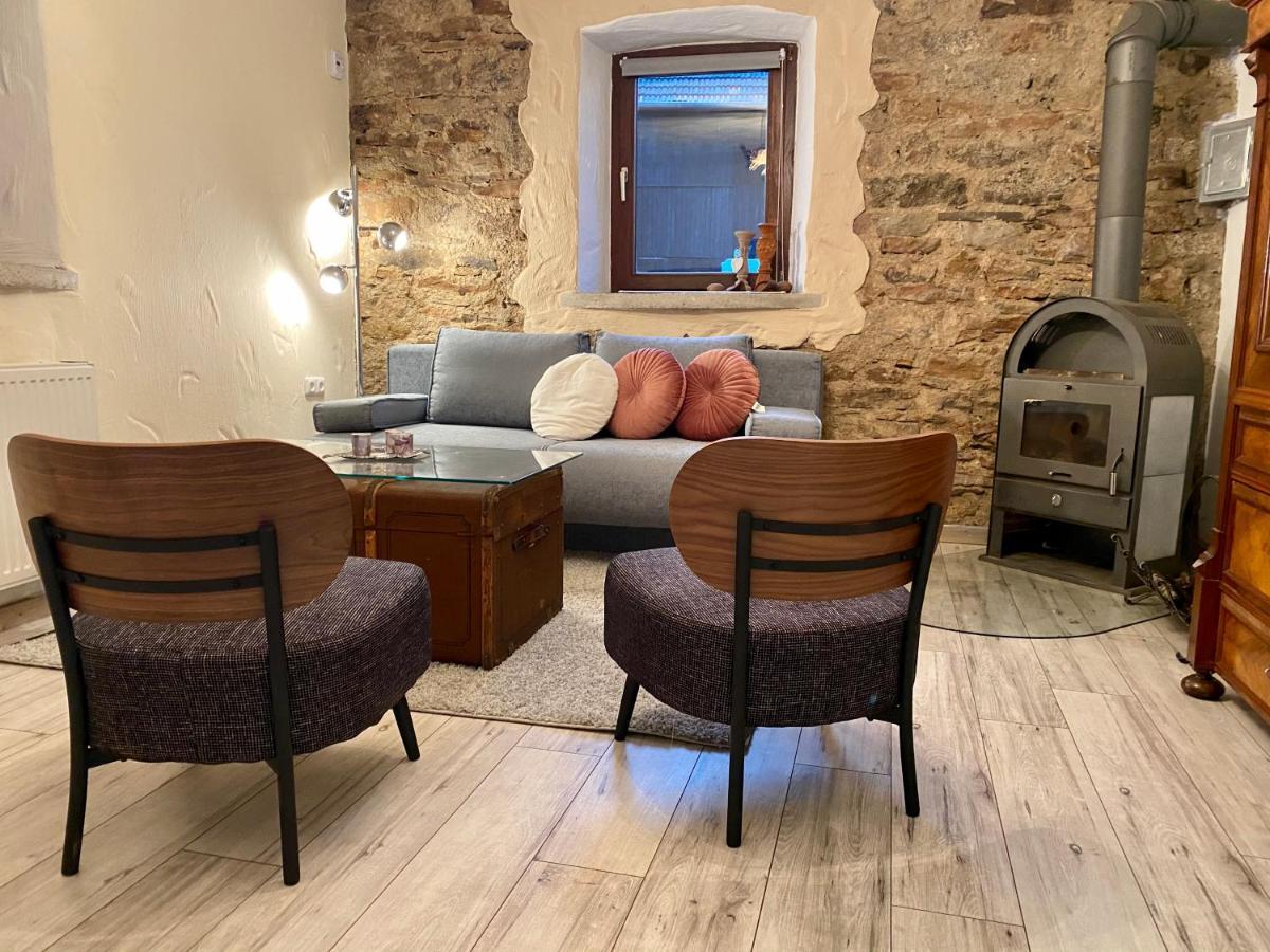 Eifelstein, Apartment Mit Whirlpool Und Ofen Dahlem  Extérieur photo