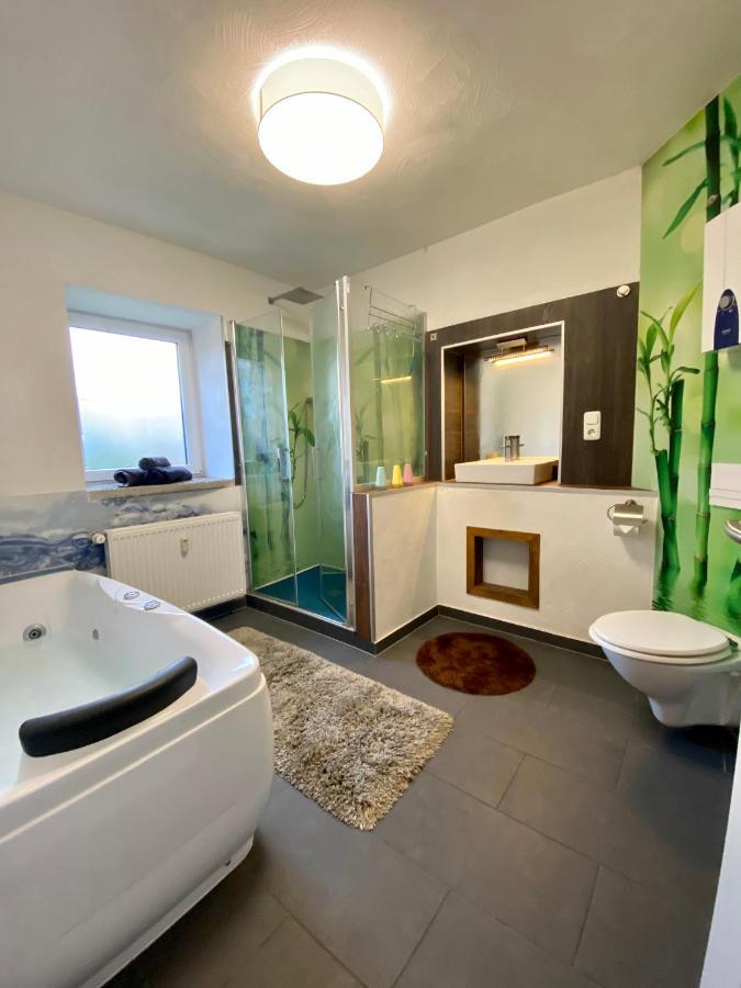 Eifelstein, Apartment Mit Whirlpool Und Ofen Dahlem  Extérieur photo